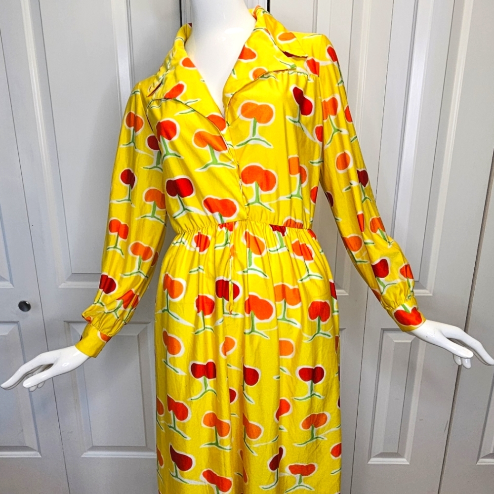 Vintage 1960s Oscar de la Renta Saks 5th Avenue